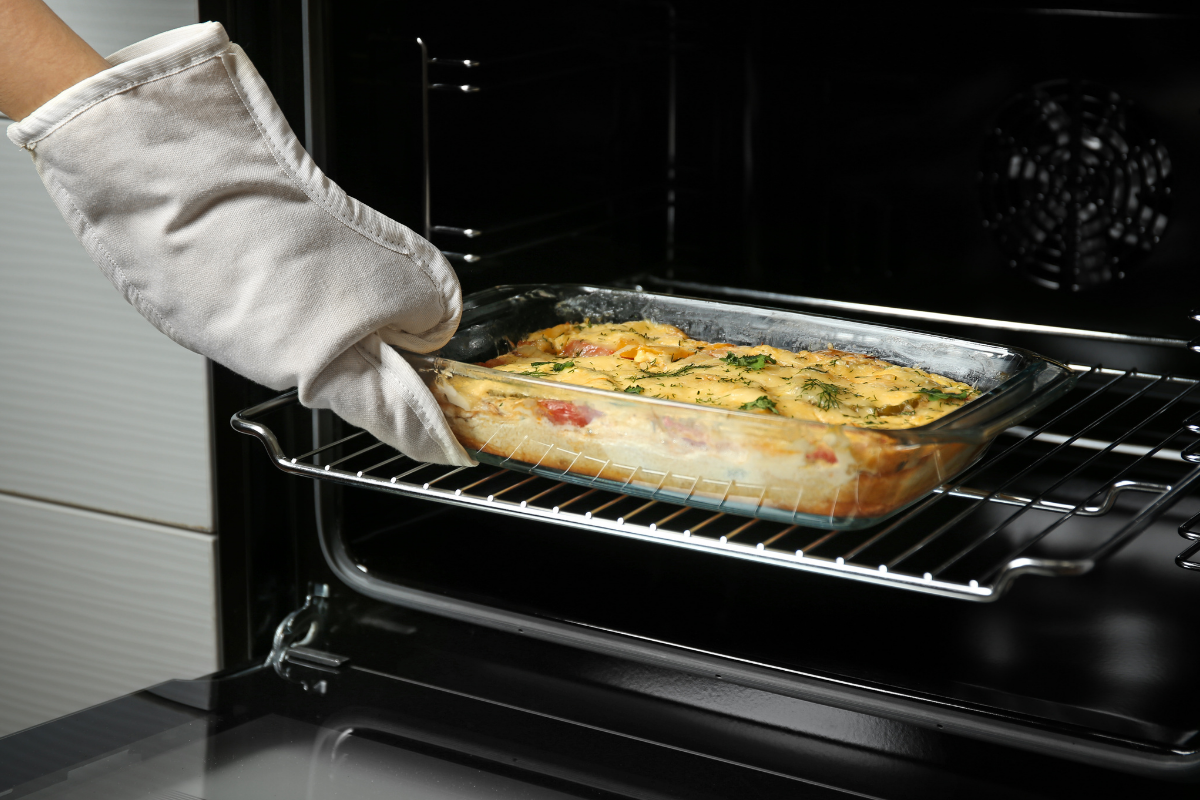 the-oven-drawer-what-is-the-drawer-under-your-oven-actually-for