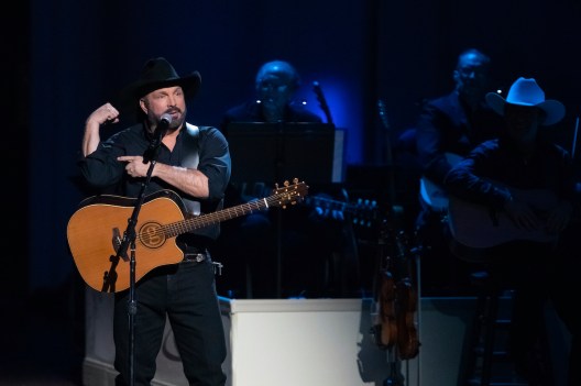 Garth Brooks + More Receive Kennedy Center Honors