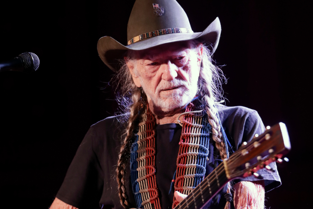 willie nelson outlaw country tour