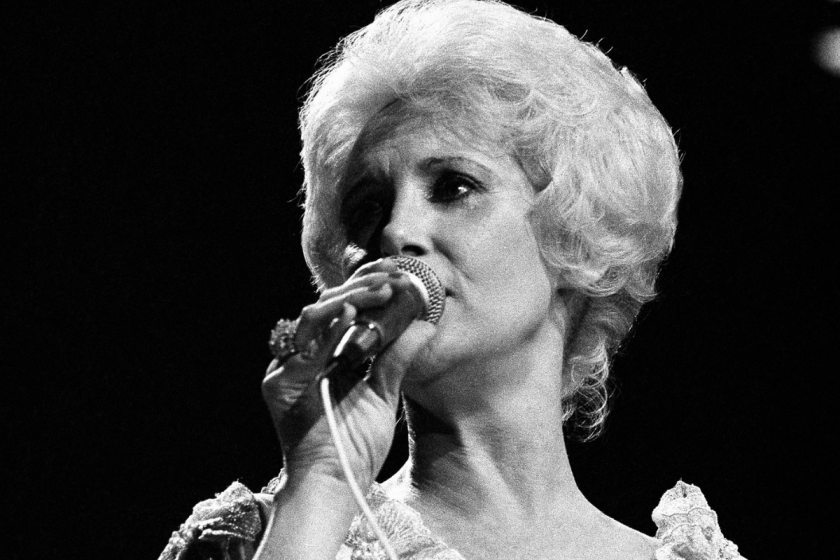 Tammy Wynette Saved Burt Reynolds From Drowning in Her Bathtub