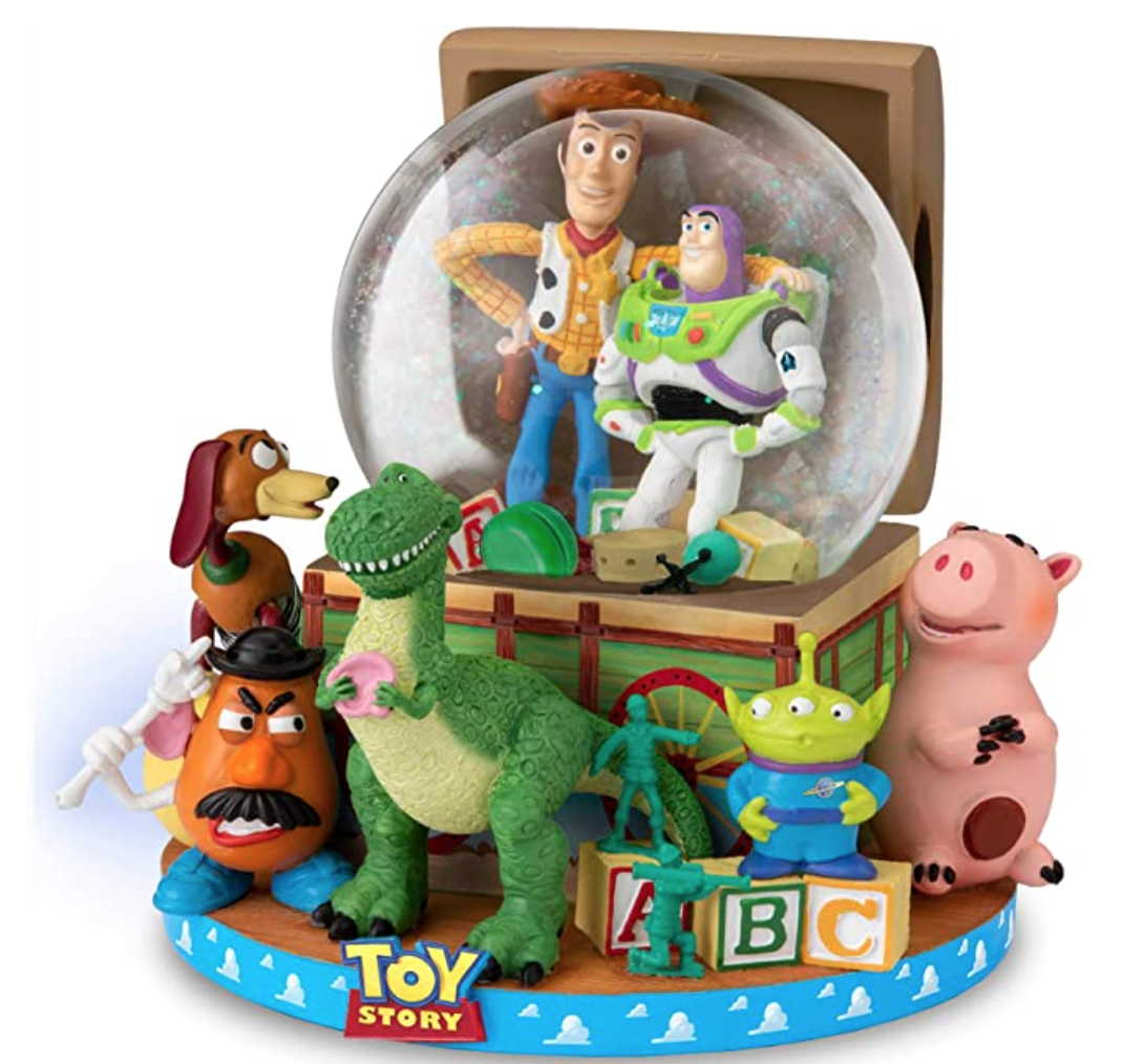 5 Disney Snow Globes for Any Fan of Walt Disney World (And Land!)