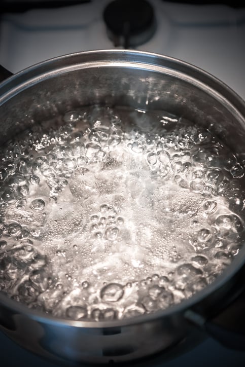 does cold water boil faster than hot water experiment