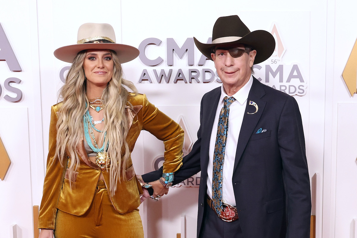 Lainey Wilson Brought Her Dad (And Good Luck Charm) To Last Night's CMAs