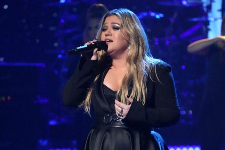 Kelly Clarkson Reveals the Saddest Song She's Ever Written
