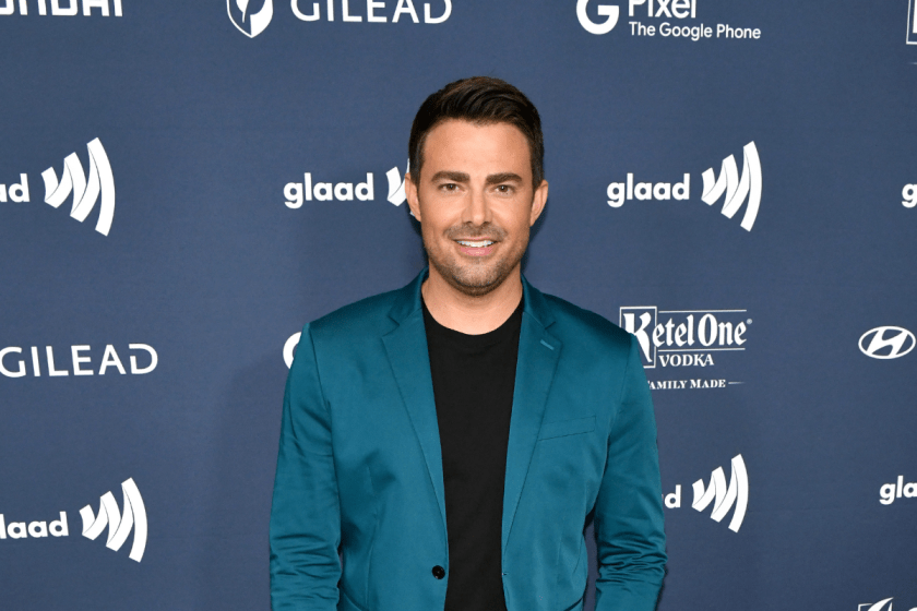 Jonathan Bennett Stars in Hallmark's First LGBTQ-Led Movie