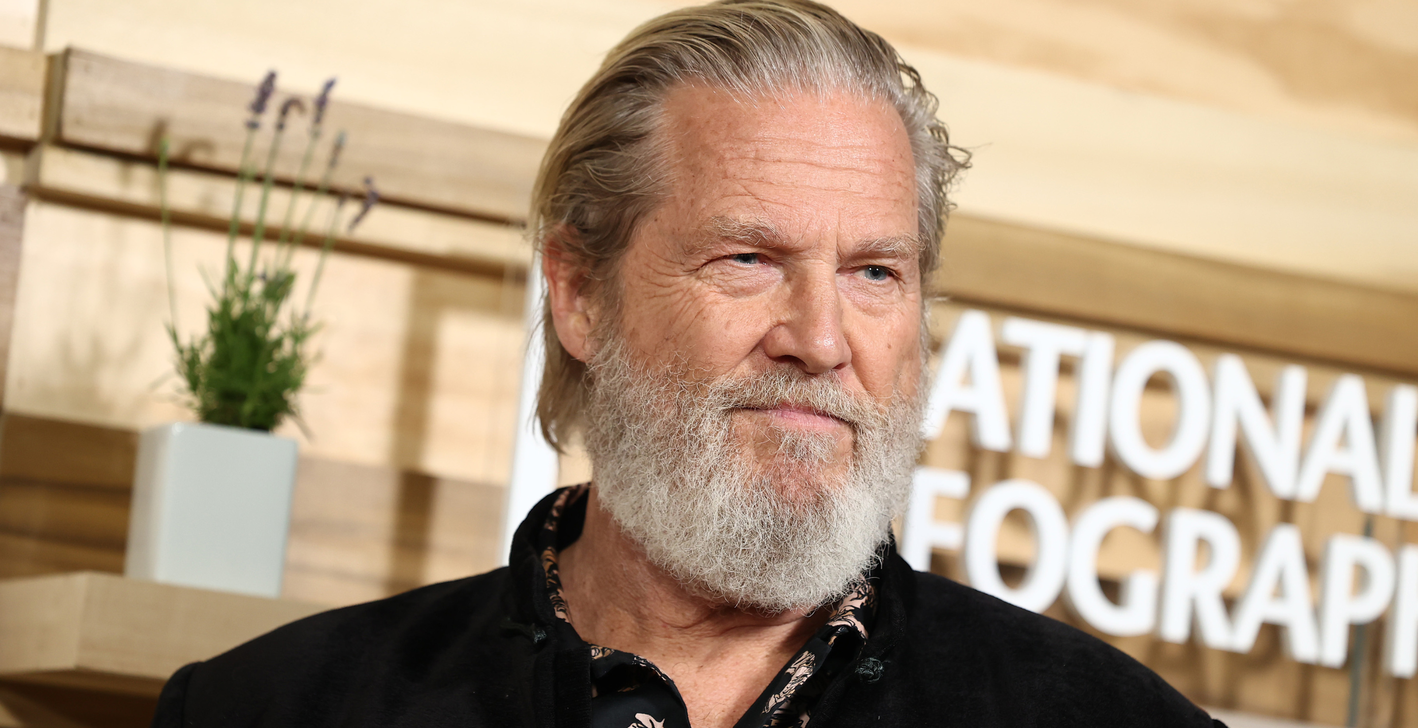 Jeff Bridges’ Comfortable Style: Exclusive Sandals Interview