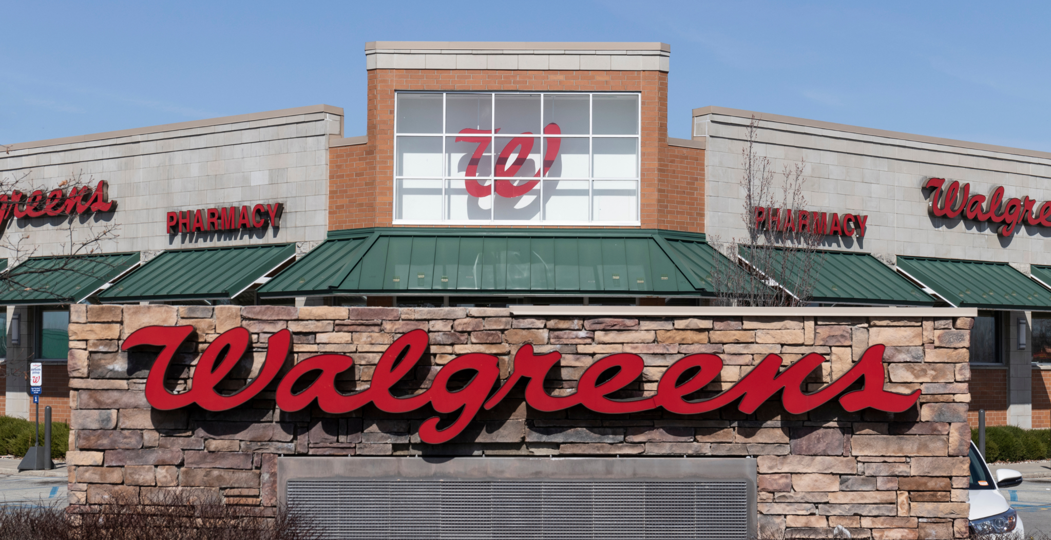 What Are Walgreens' Christmas Hours in 2025?