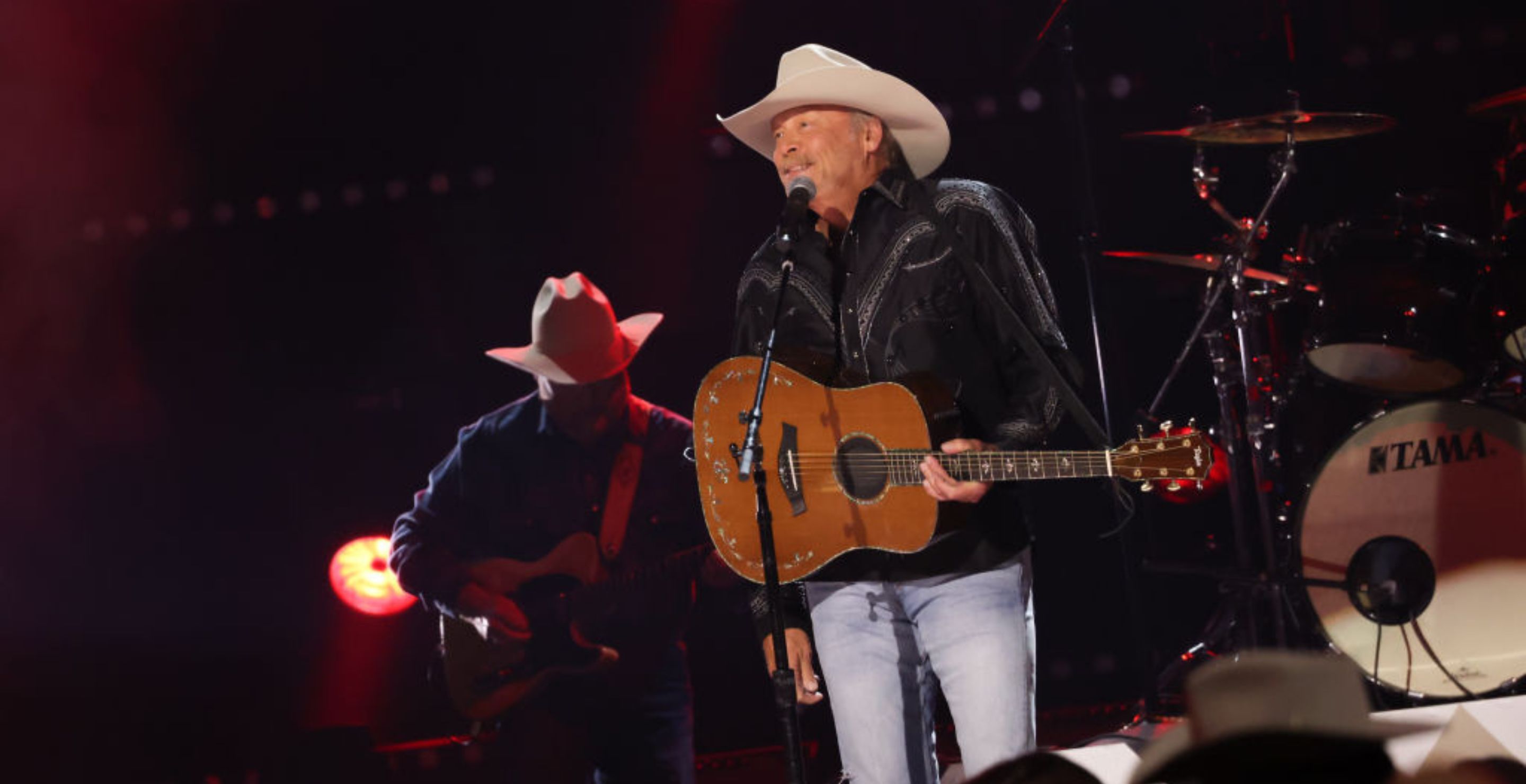 Alan Jackson Is Retiring From Touring, And He's Got A Great Reason For It