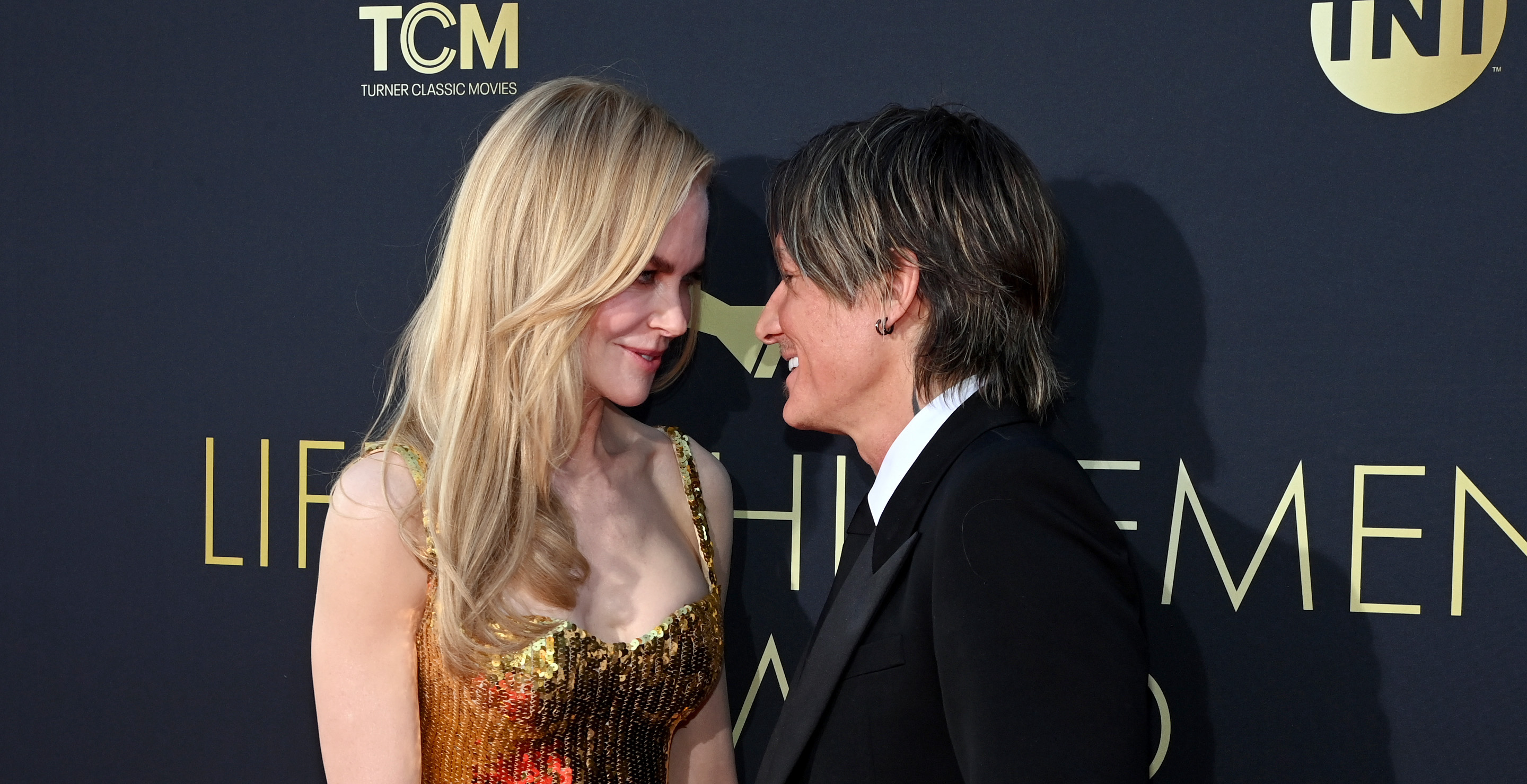 Keith Urban Honors Wife Nicole Kidman at Awards Show