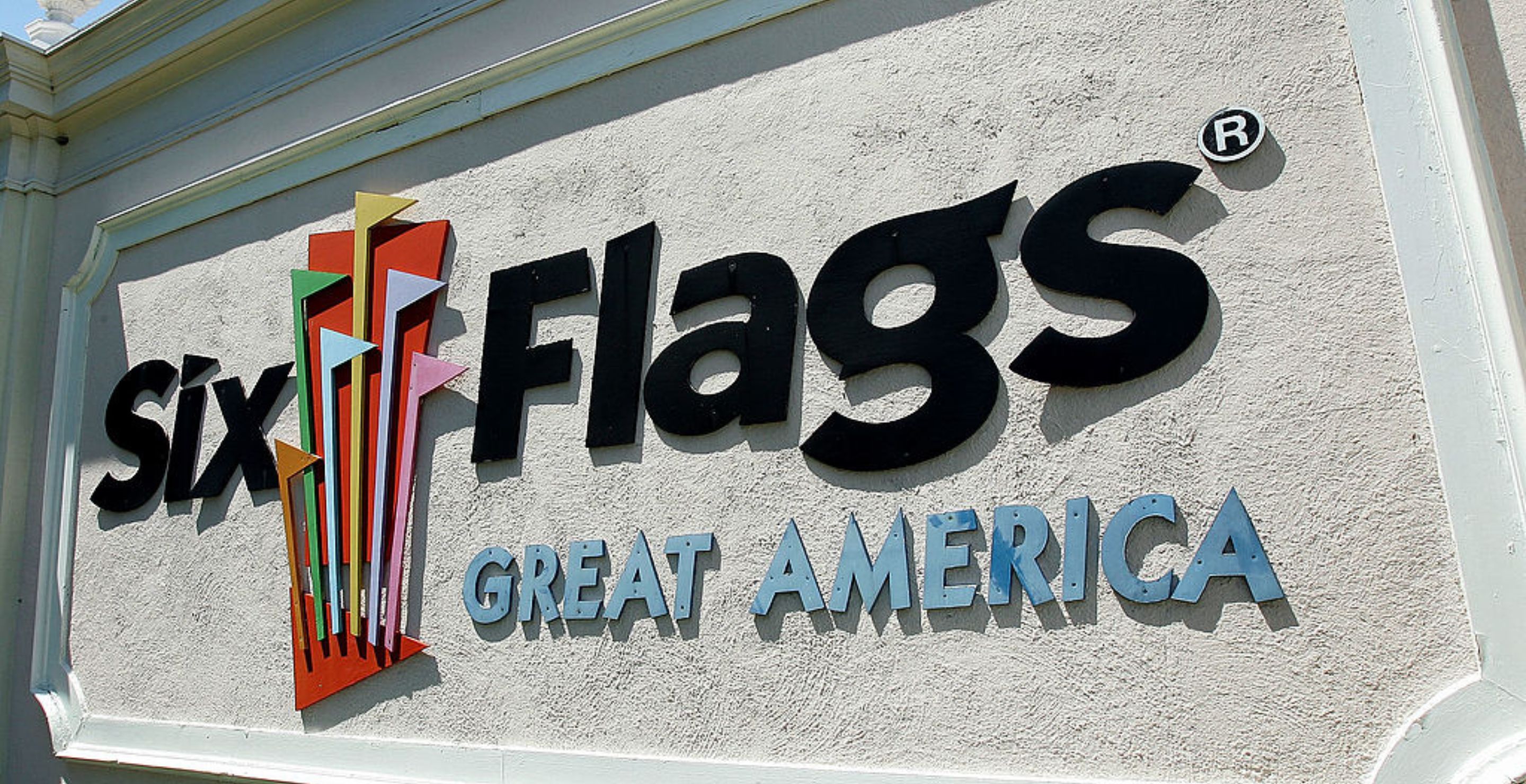 Six Flags Guests Leap From Ride After It Malfunctions