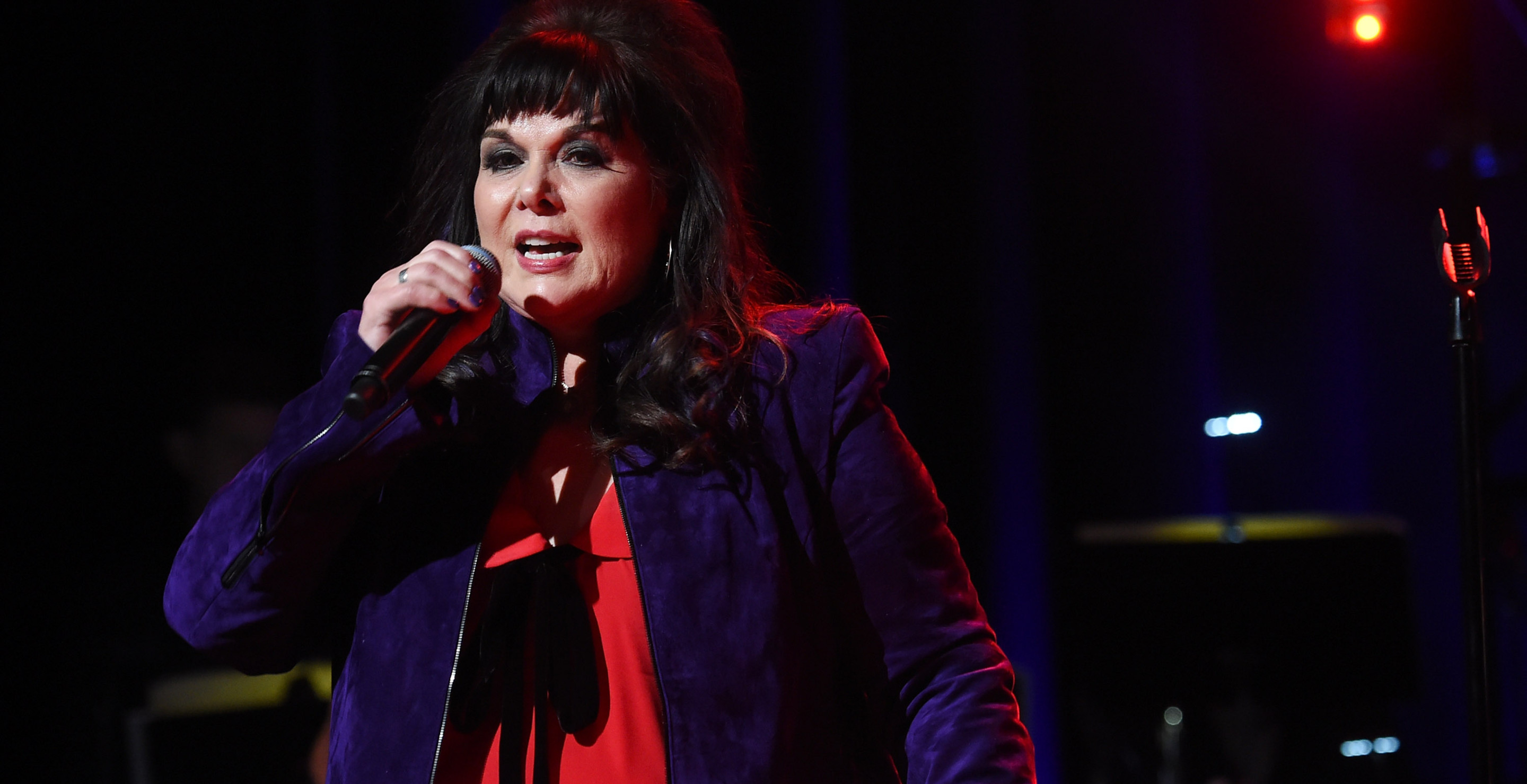 Anne Wilson Postpones Tour After Announcing Cancer Diagnosis