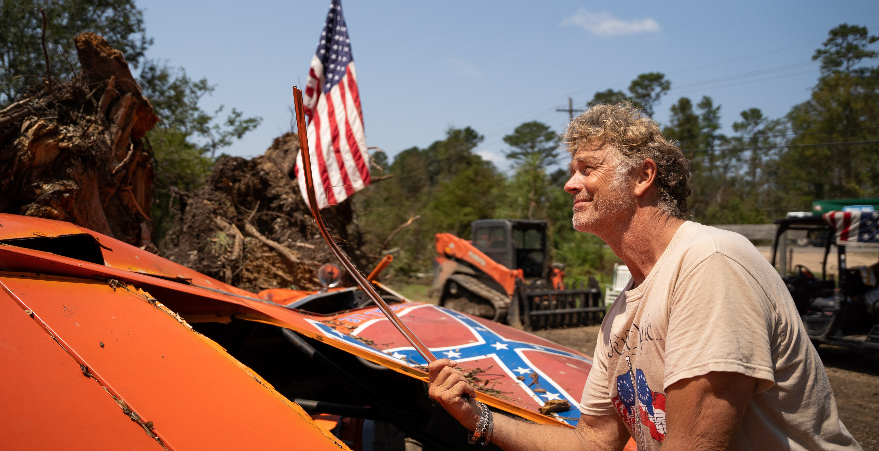 'Dukes of Hazzard' Star John Schneider Reunites With A General Lee After His Was Stolen