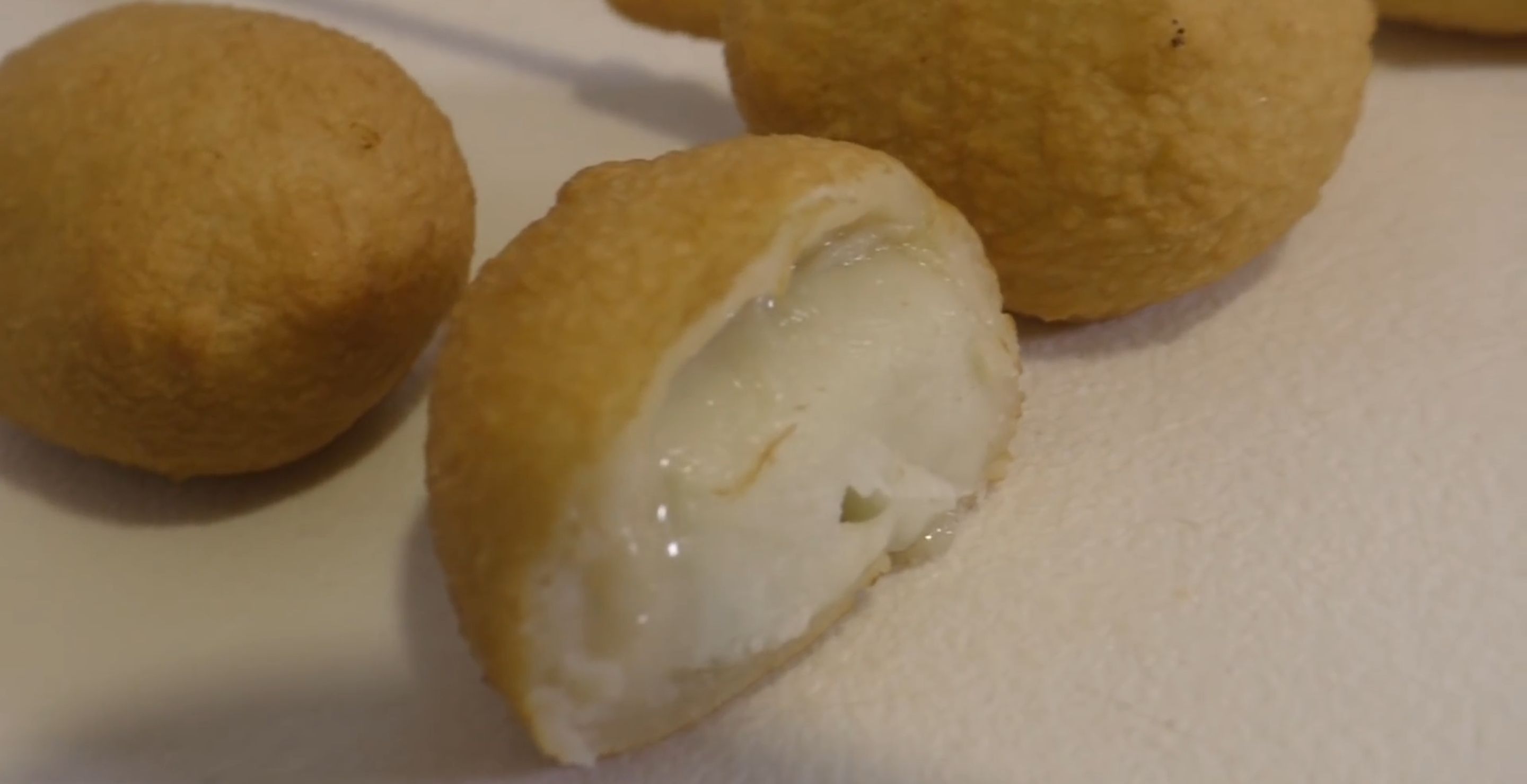 Forgive Me, But I Really Want To Try This Deep-Fried Bubble Gum Recipe
