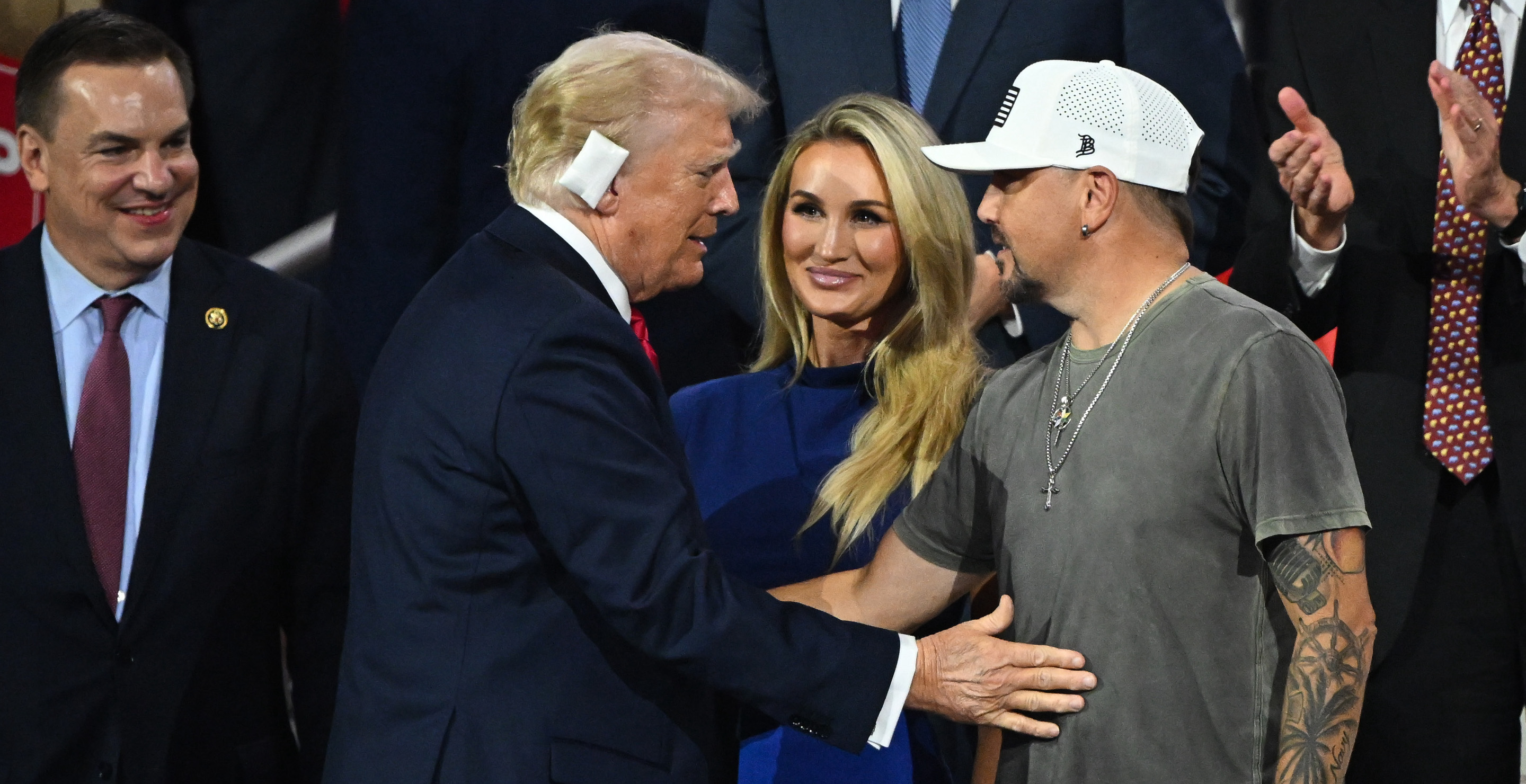 Jason Aldean Says Country Artists Thank Him For Speaking Out for Conservatives