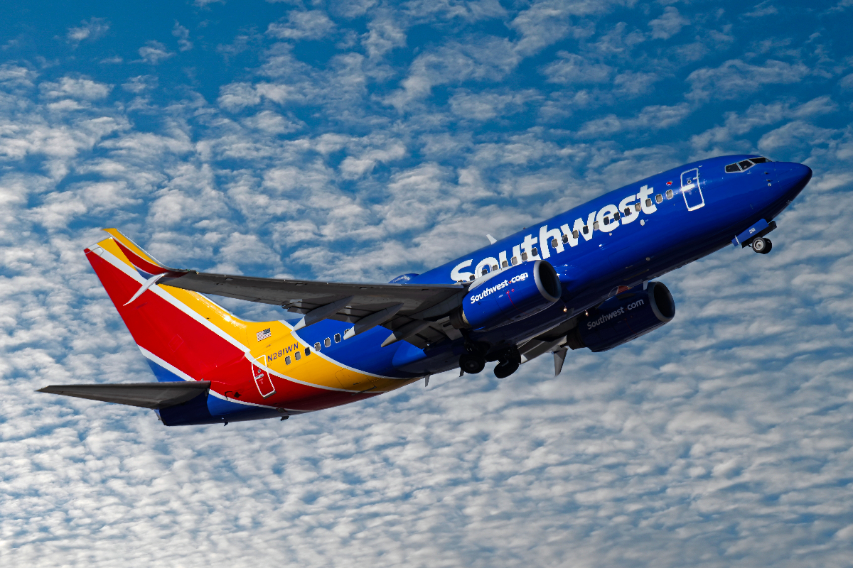 southwest-passenger-thought-she-was-going-to-die-after-plane-dropped-to-150-feet-above-water