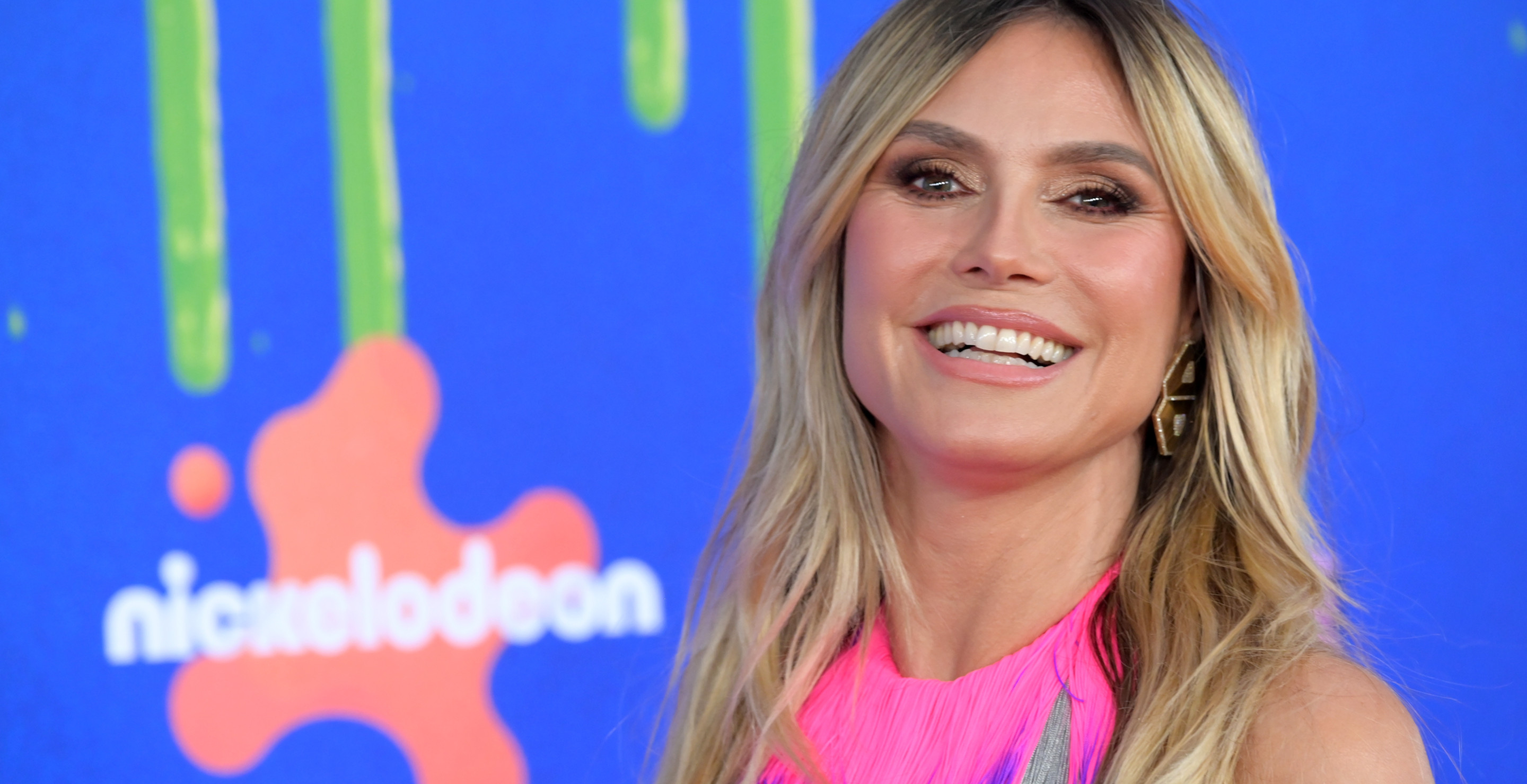 'America's Got Talent' Judge Heidi Klum Compares Howie Mandel And Simon Cowell To Two Bickering Children