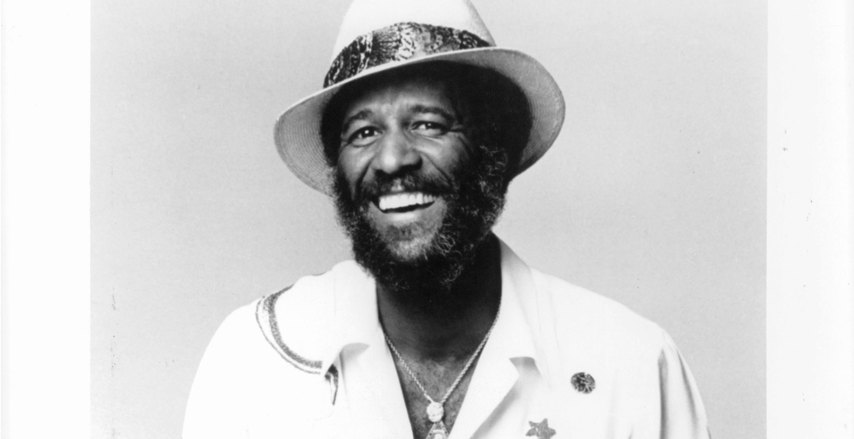 Famous Amos Cookies inventor Wally Amos dies at the age of 88