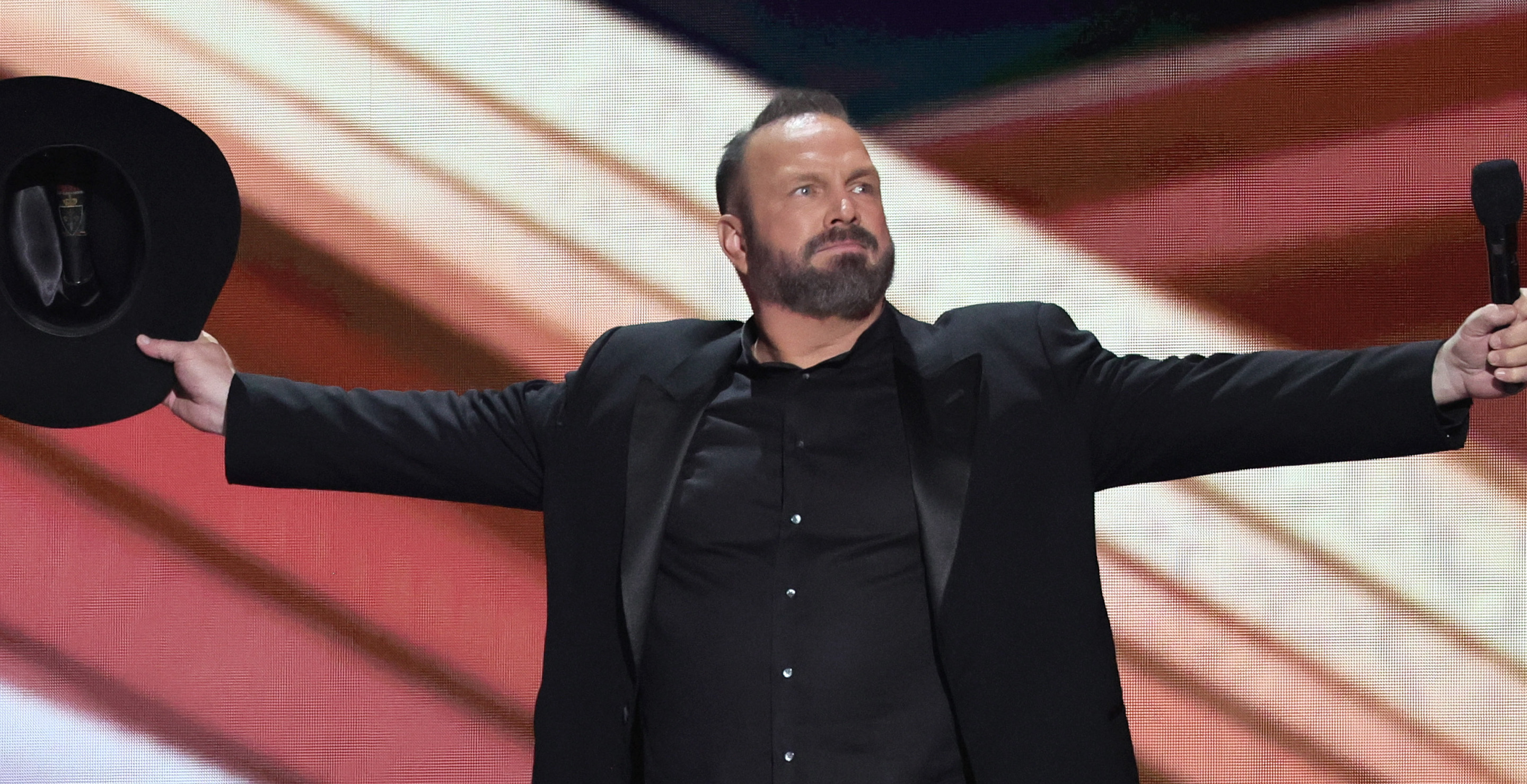 Garth Brooks Was A Big Fan Of Olympics Ceremony And Doesn't Get Backlash