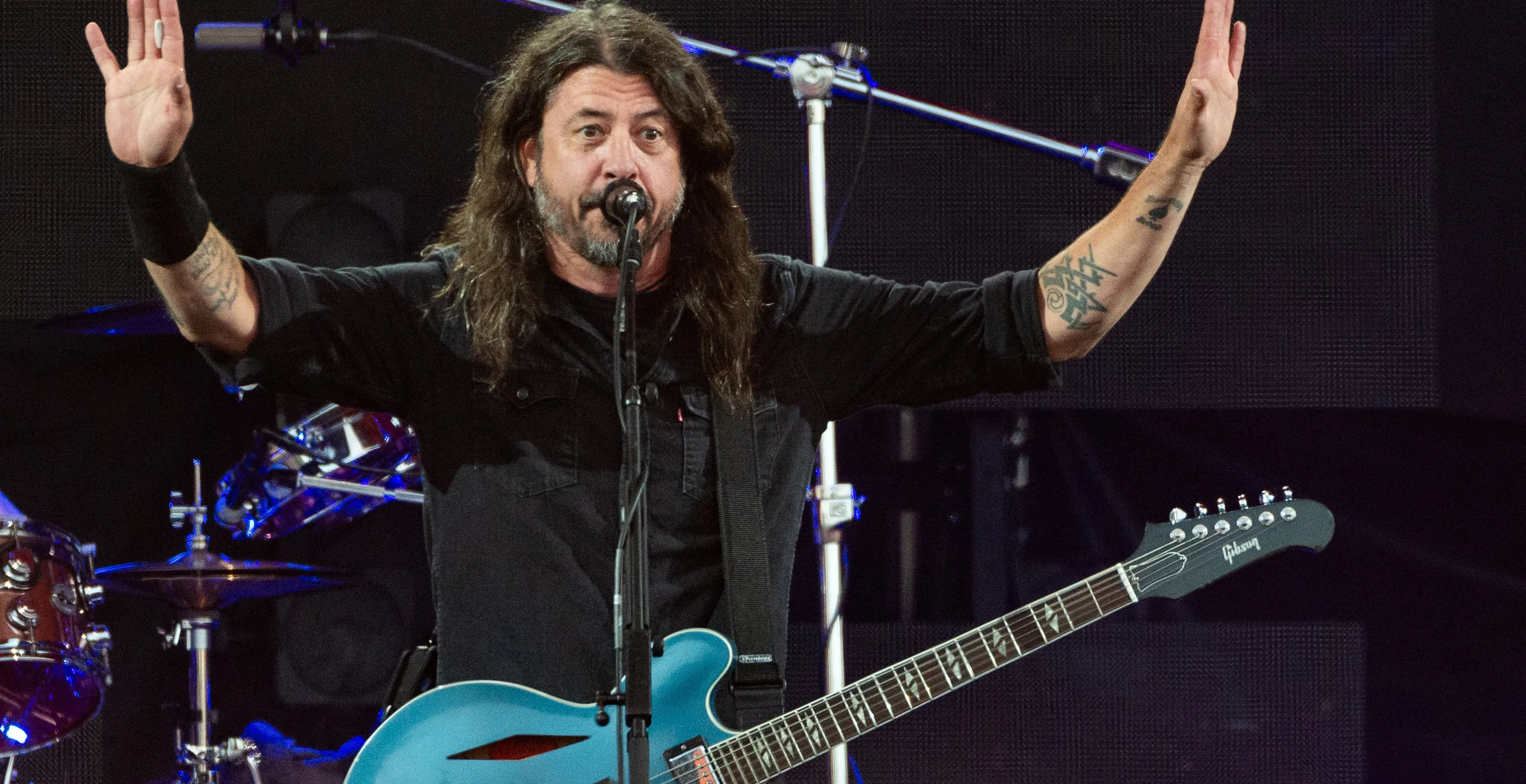 Dave Grohl's Wife Ditches Her Wedding Ring Amid Baby Scandal