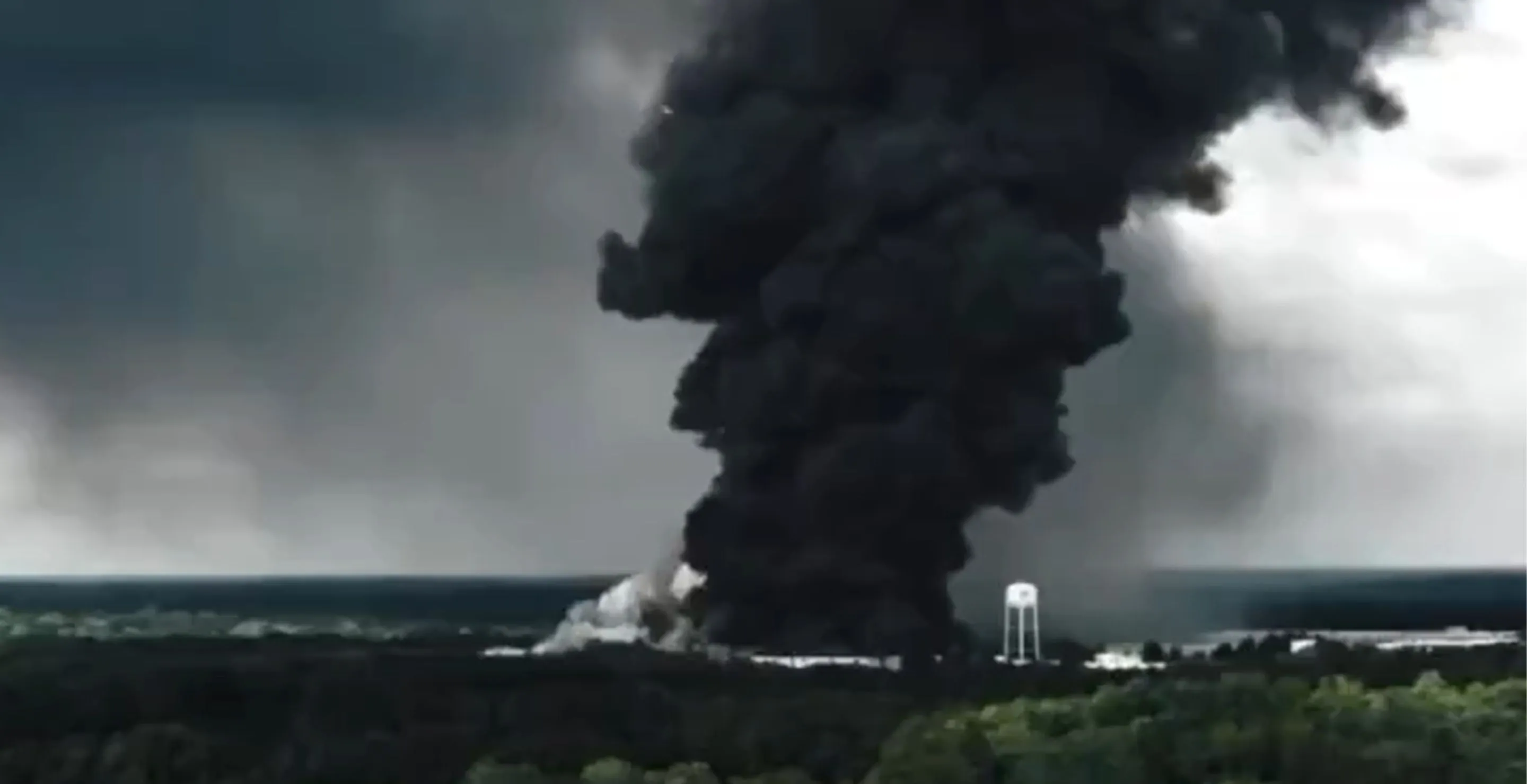 Georgia Chemical Plant Explodes, Causing Thousands Of Residents To Evacuate