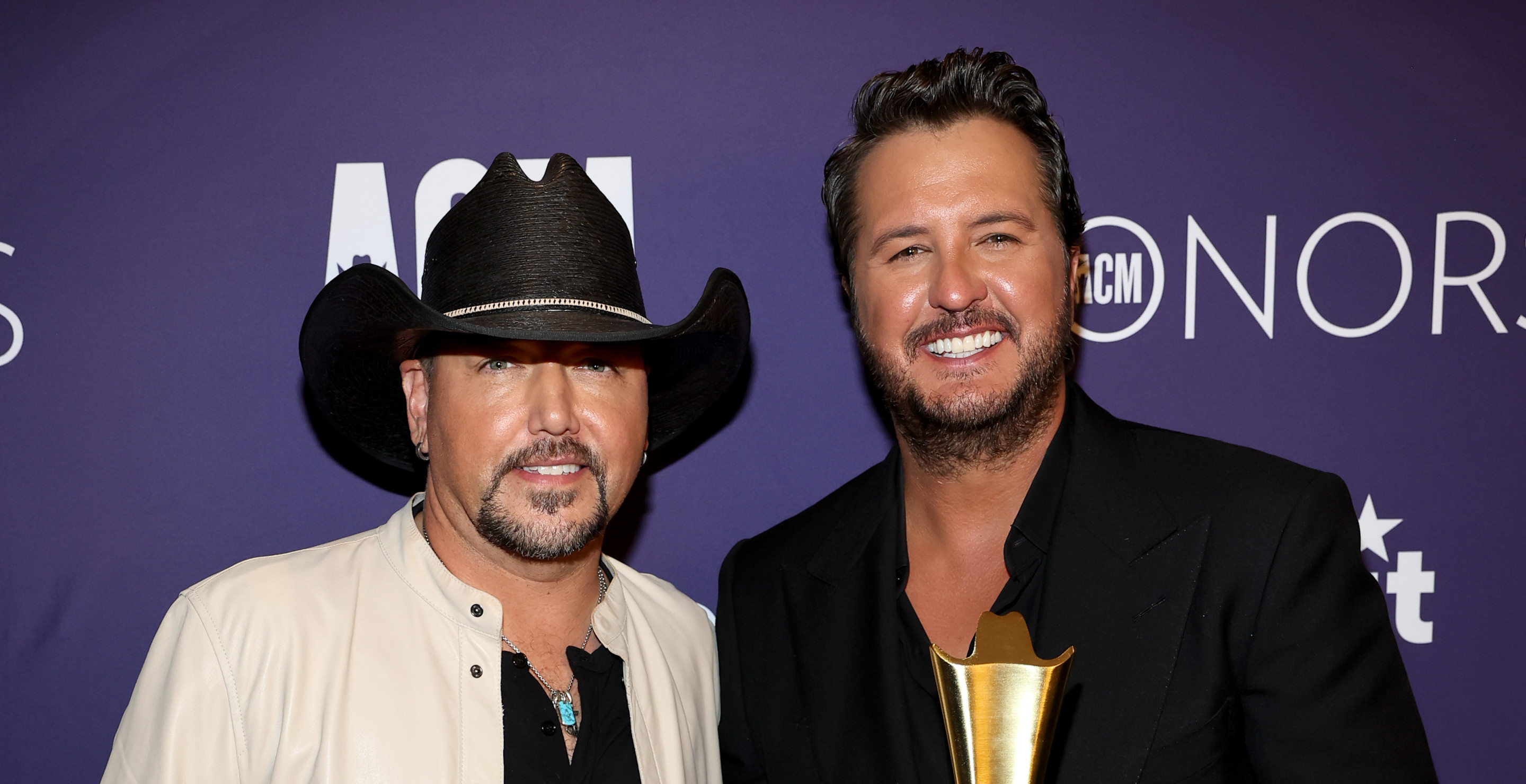 Jason Aldean Honors Luke Bryan At ACM Honors Proving Why They're The Best Duo In Country Music