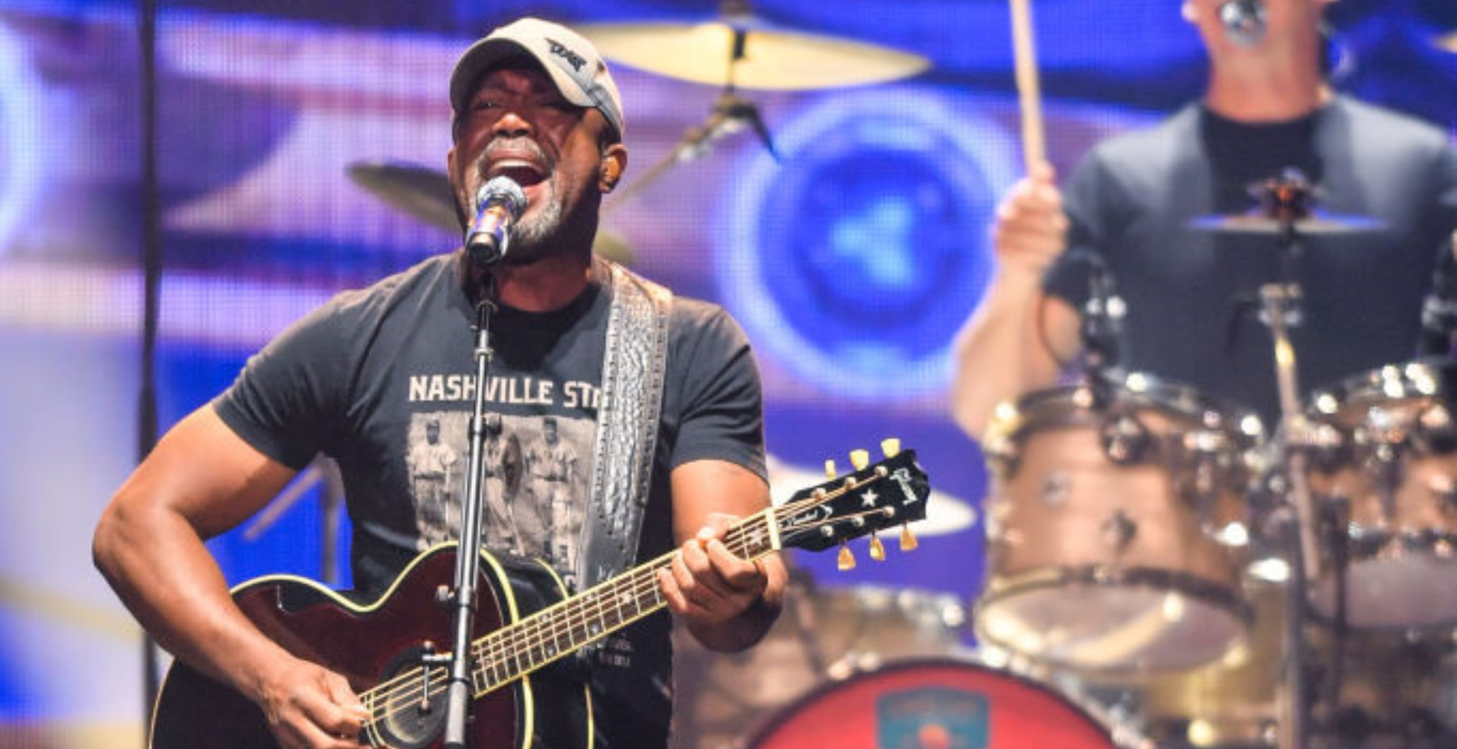 Darius Rucker Mourns The Death Of A Crew Member In Heartbreaking Tribute