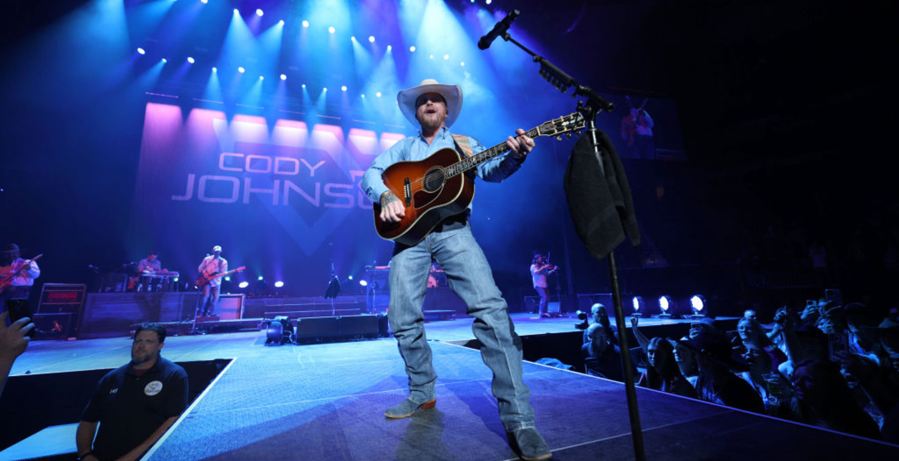 cody johnson cma award