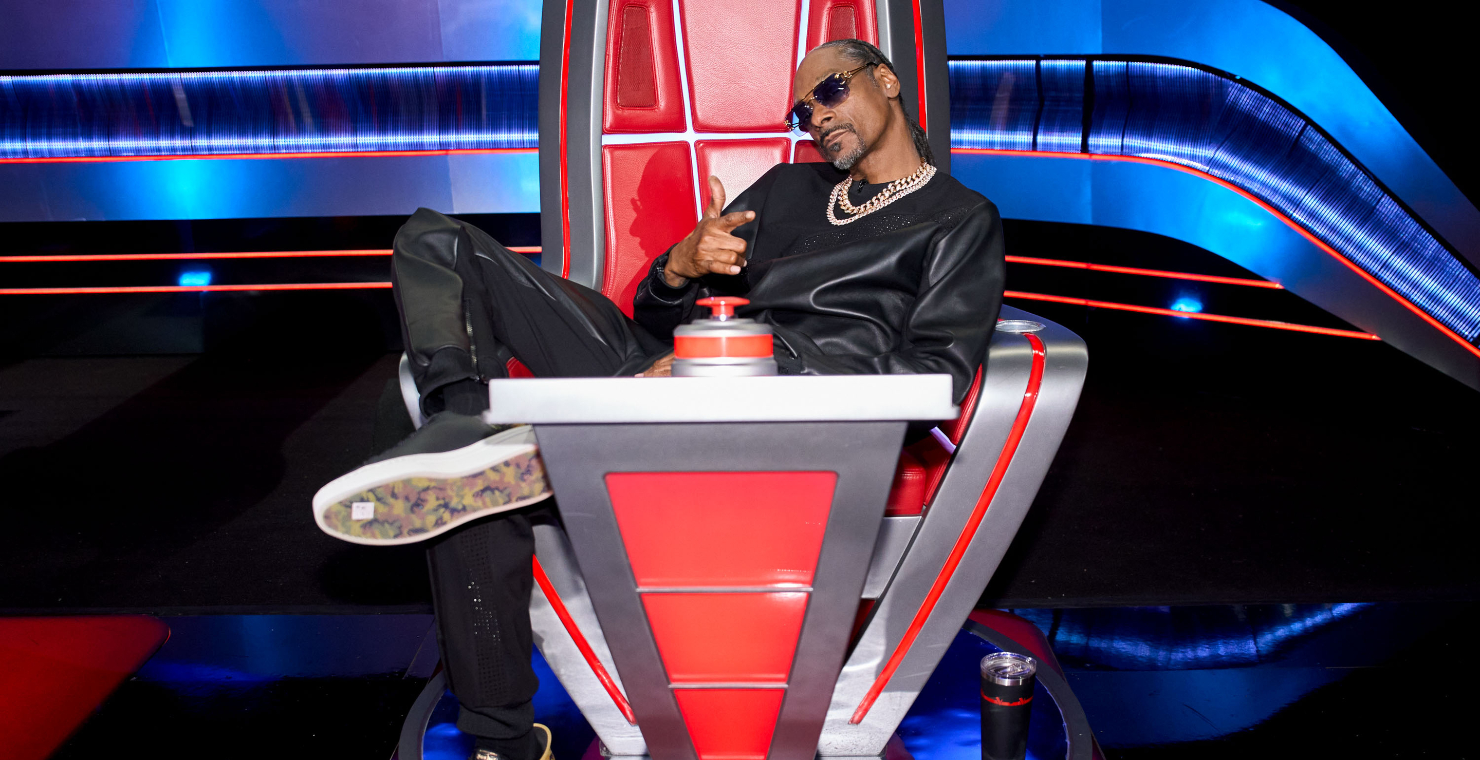 Snoop Dogg makes tough decision in the voice