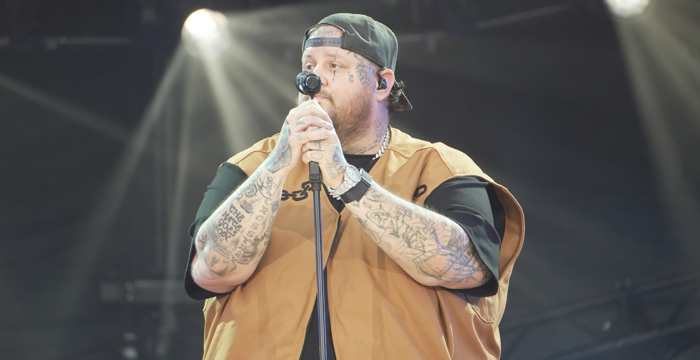 Jelly Roll Leaves Twitter Over Toxic Trolls And Backlash