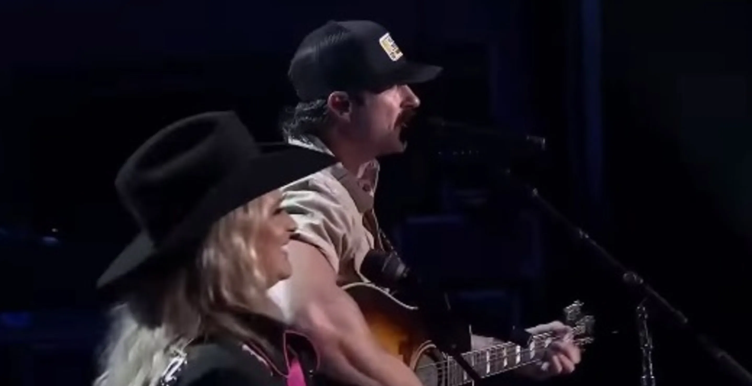 Watch Miranda Lambert And Riley Green Perform ‘I Wish Grandpas Never 