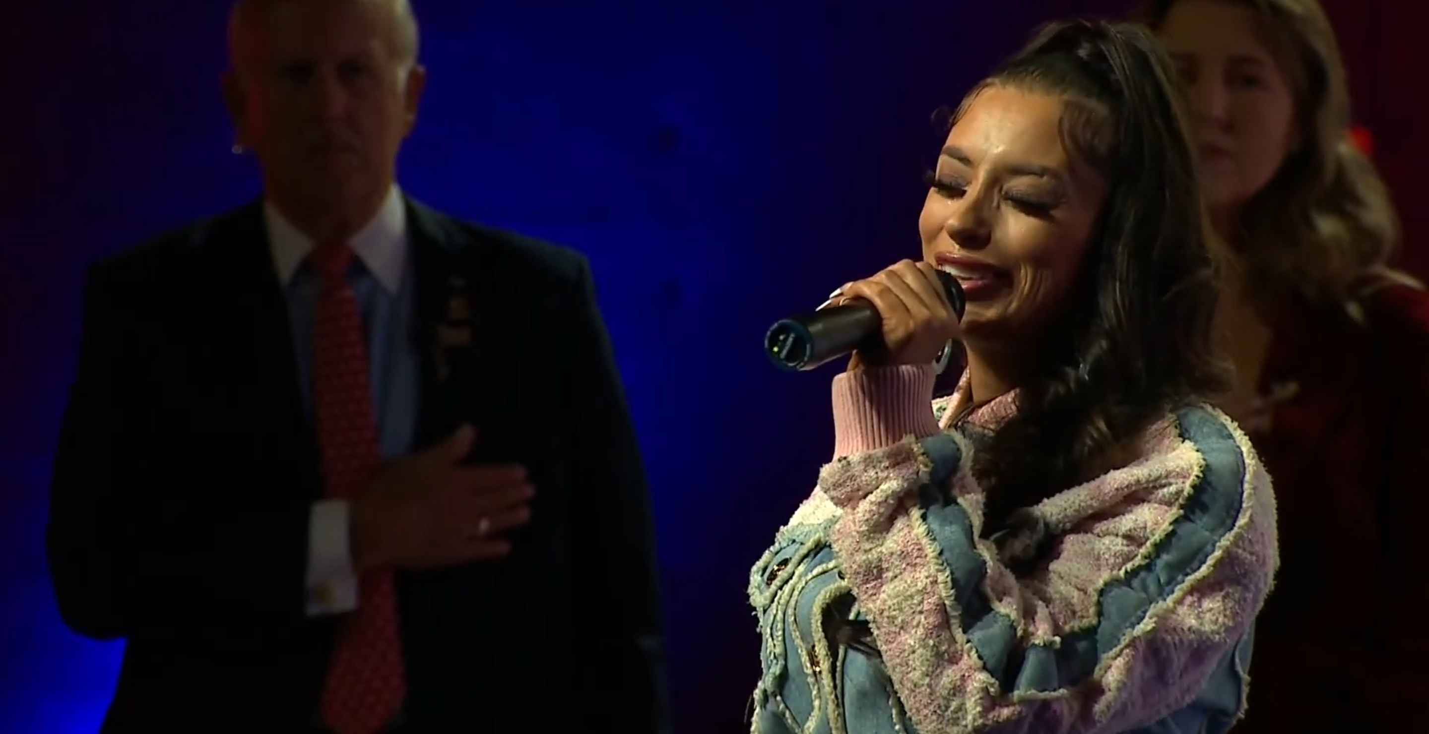 singer botches national anthem during presidential debate