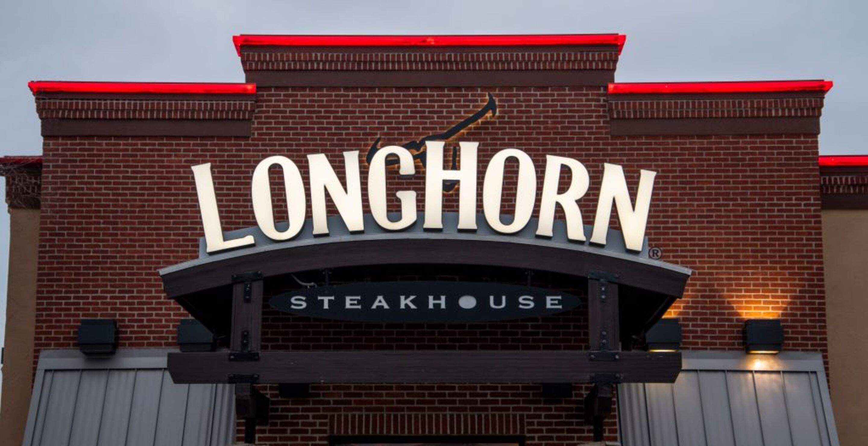 longhorn steakhouse illness outbreak