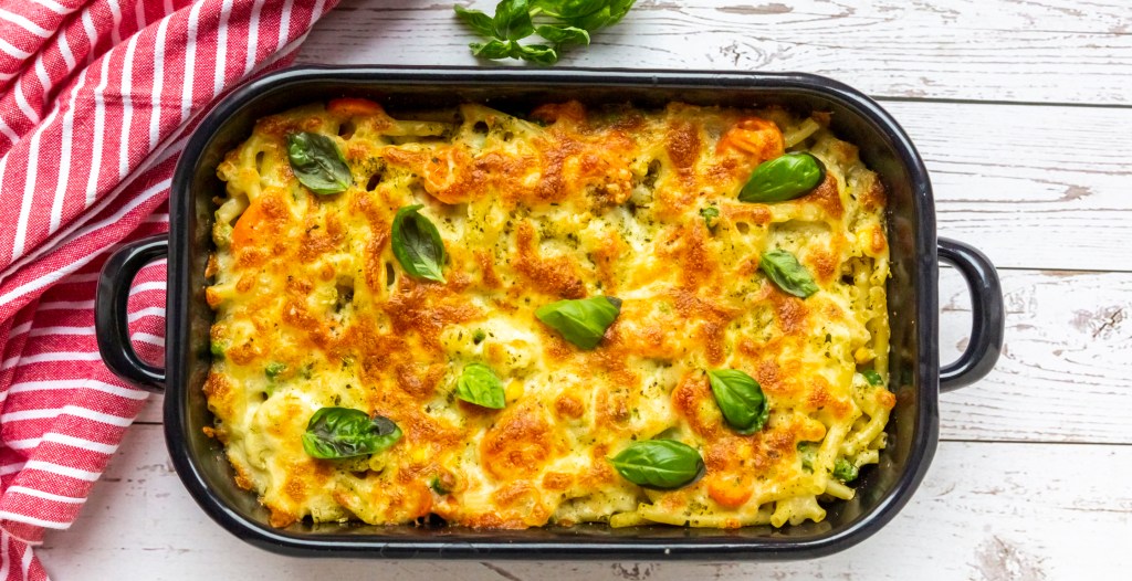 4-Winter-Warmer-Dishes-You-Can-Make-From-Holiday-Leftovers-pasta-bake-1.jpg
