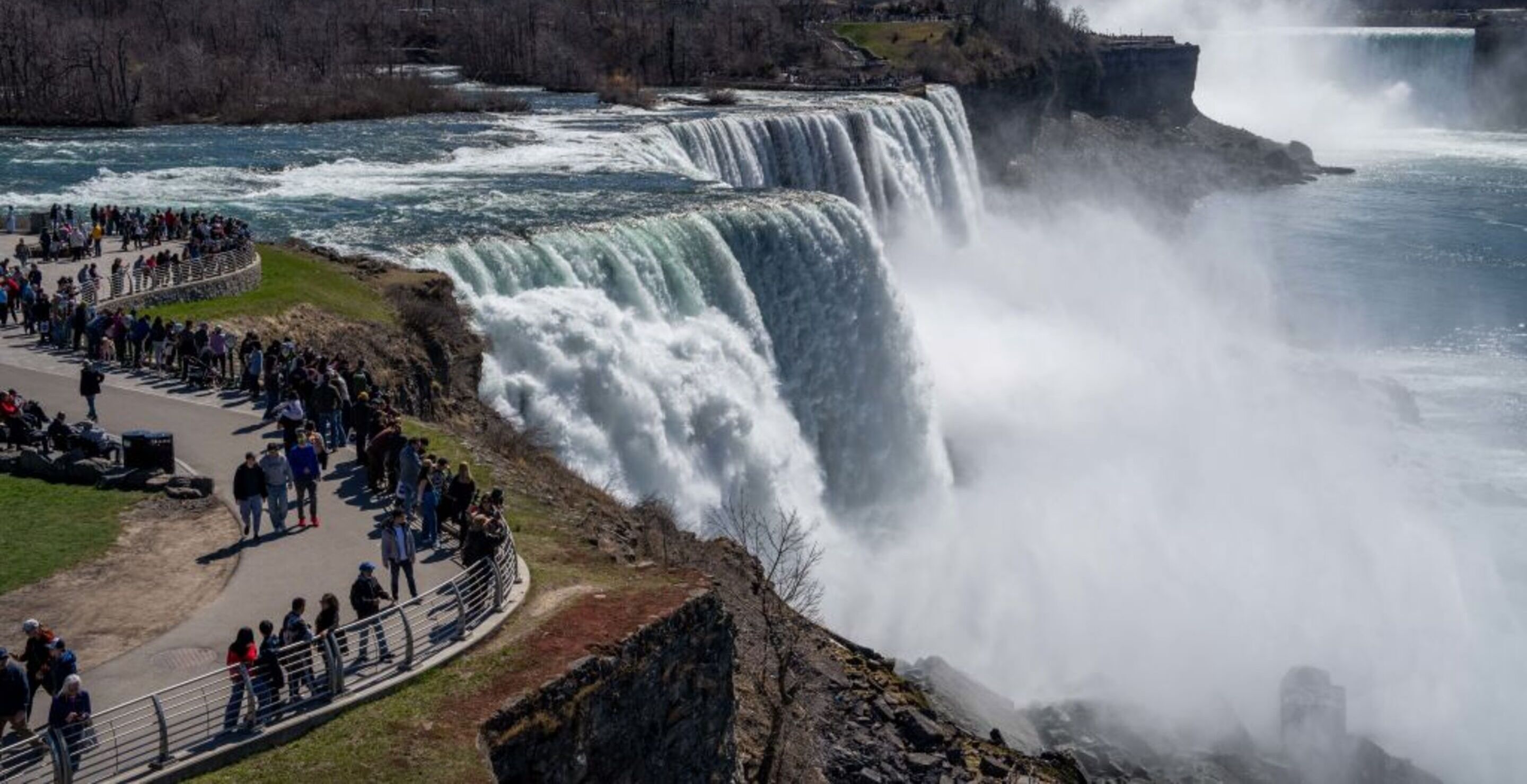 Chilling Final Social Media Post Shines Light On Why Mom Jumped Off Niagara Falls With Two Kids