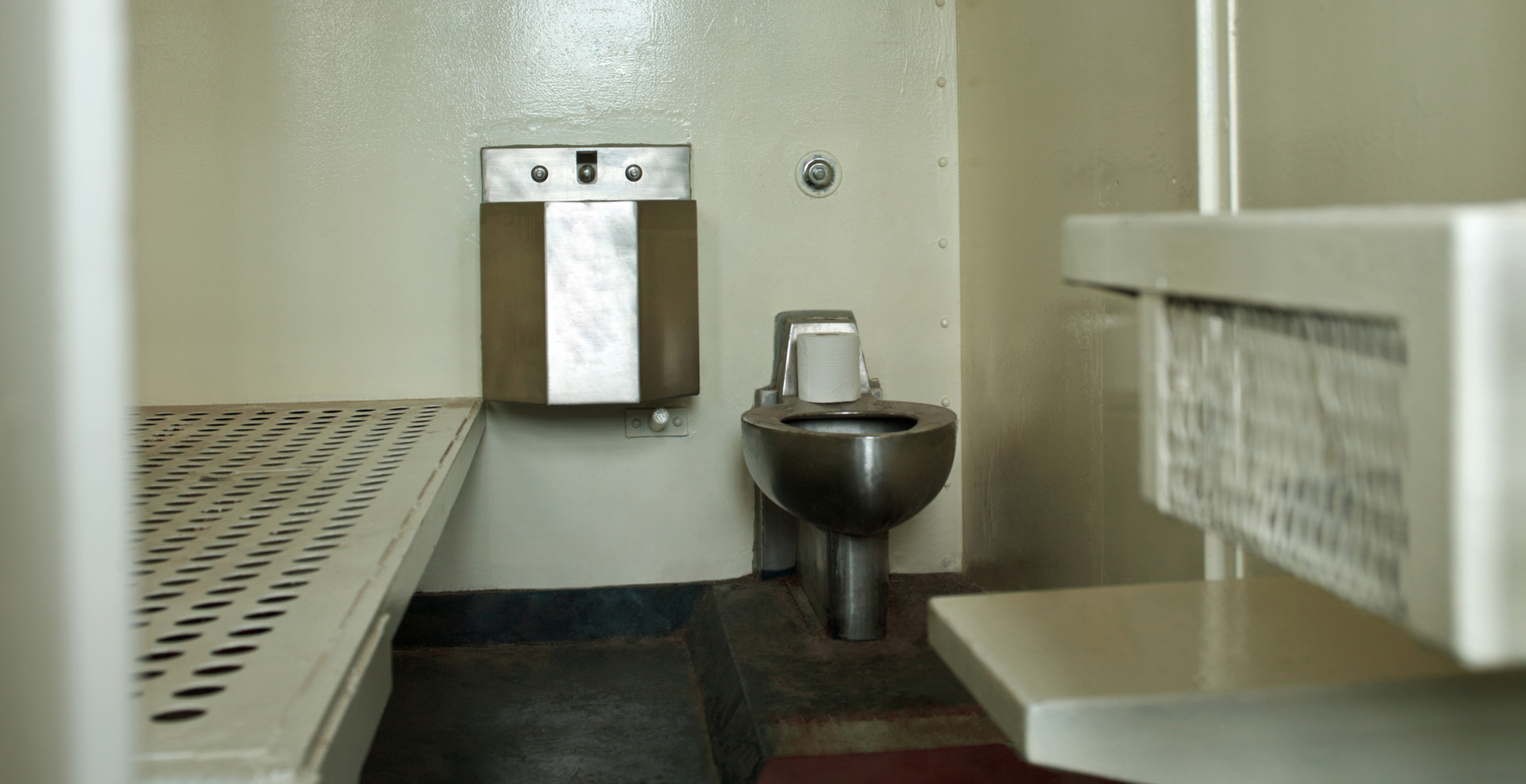 Florida Inmates Have A Baby Together Without Physically Touching One Another Thanks To Air Vent