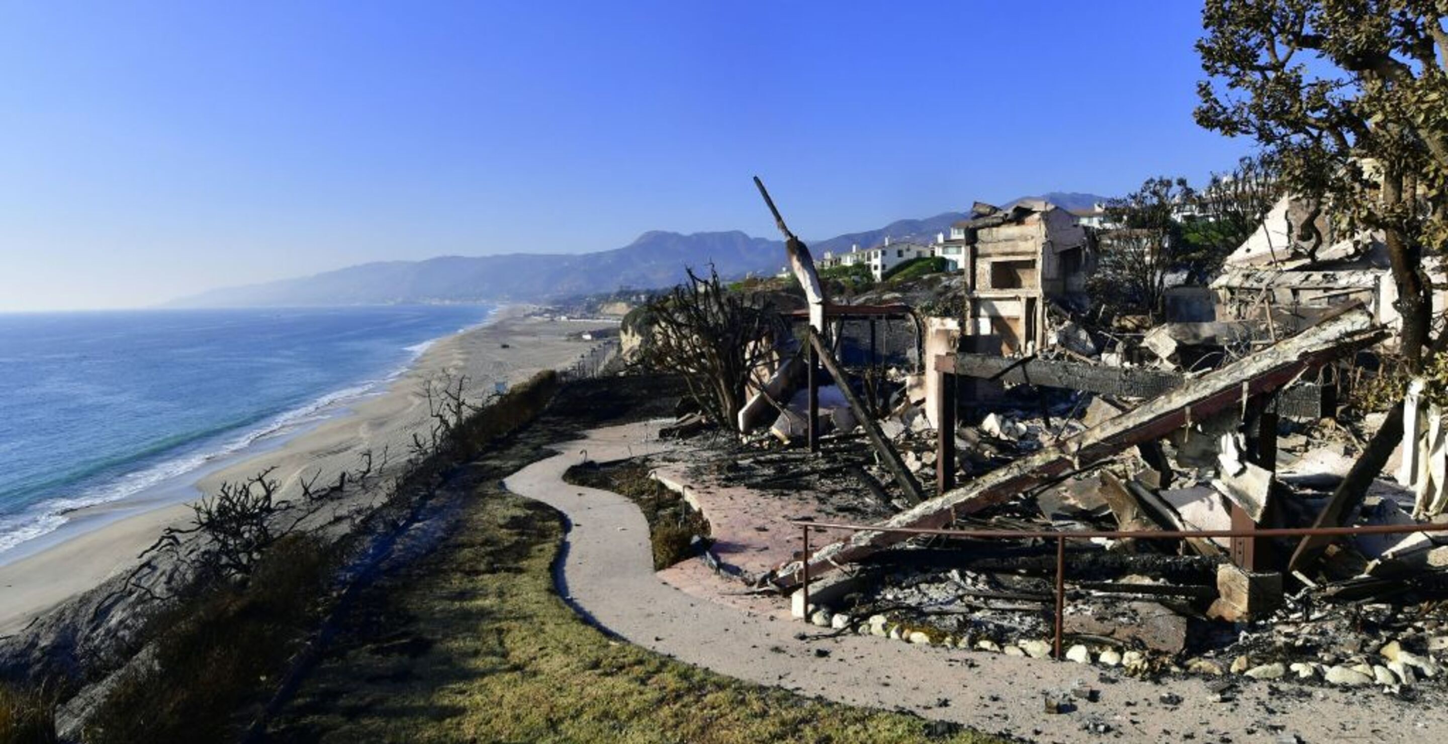 Malibu Fires Destroys Mansions Worth Millions Of Dollars