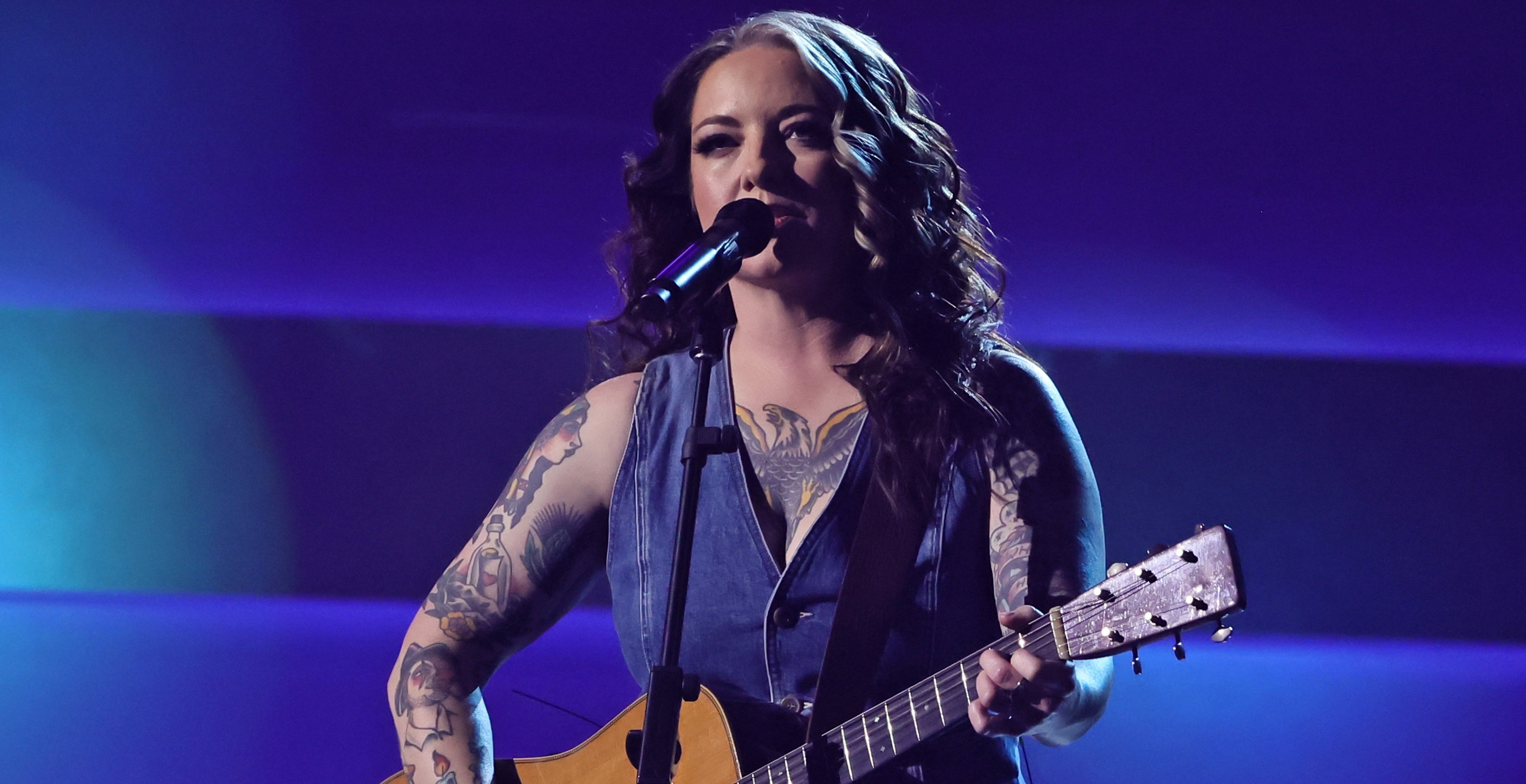 Ashley McBryde Celebrates Sobriety Milestone