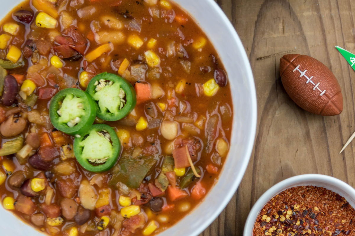 https://www.wideopencountry.com/wp-content/uploads/sites/4/eats/2020/01/game-day-chili.png?fit=1056%2C704