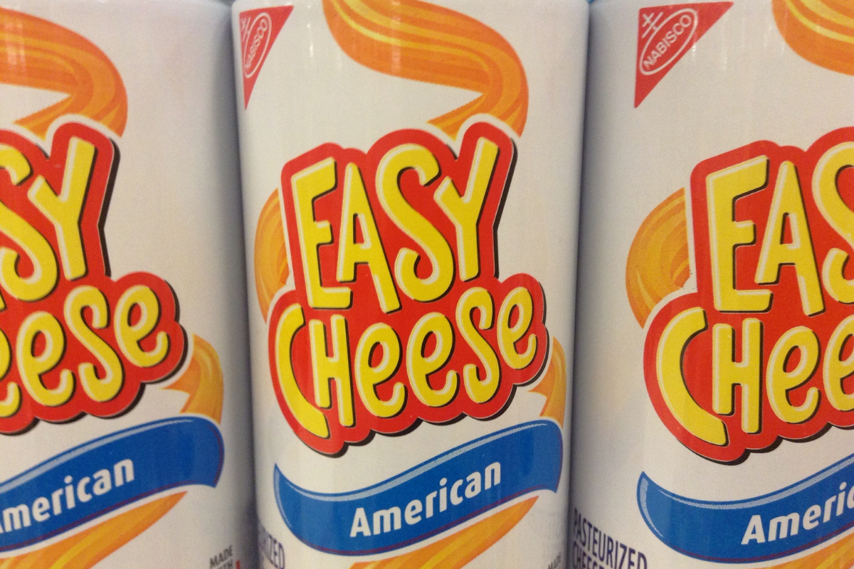 Nabisco Kraft Easy Cheese Squeeze Can Cheddar Flavor ( 3 cans )