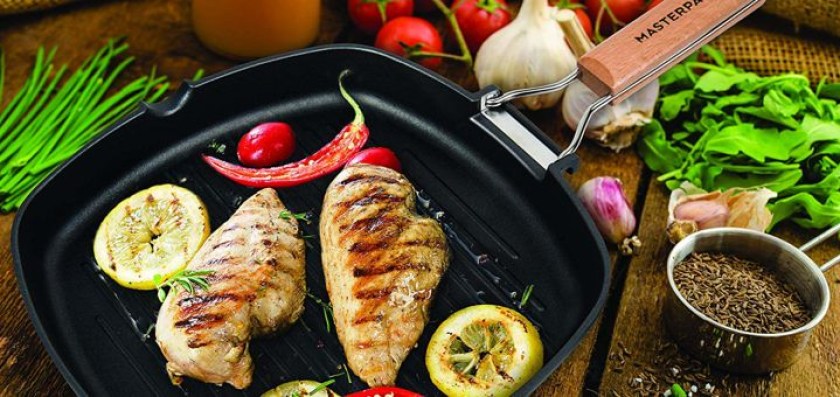 grill pan with chicken
